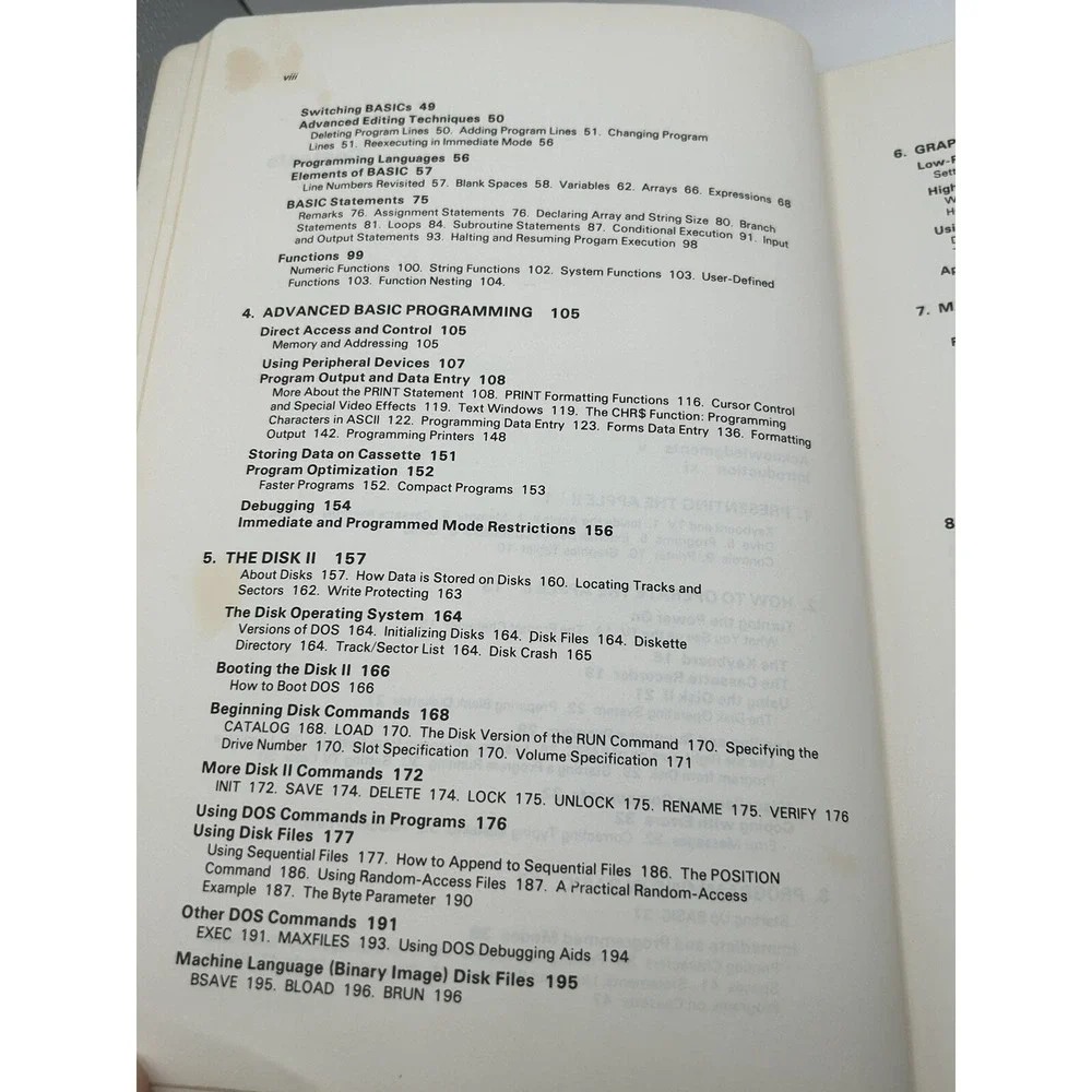 Apple II PC User's Guide Paperback 1981 ISBN 0931988462 Lon Poole Steve Textbook